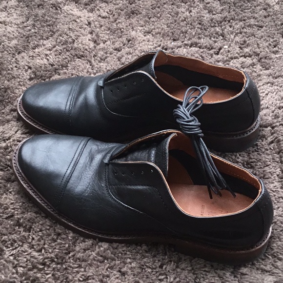 FRYE shoes, brand new - Picture 3 of 11